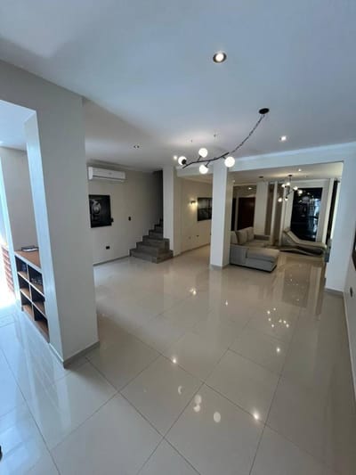 Alquilo duplex residencial en el barrio san Vicente de Asunción