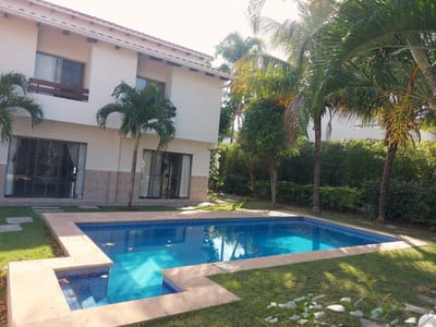 HERMOSA RESIDENCIA  CONDOMINIO JARDINES DEL URUBO