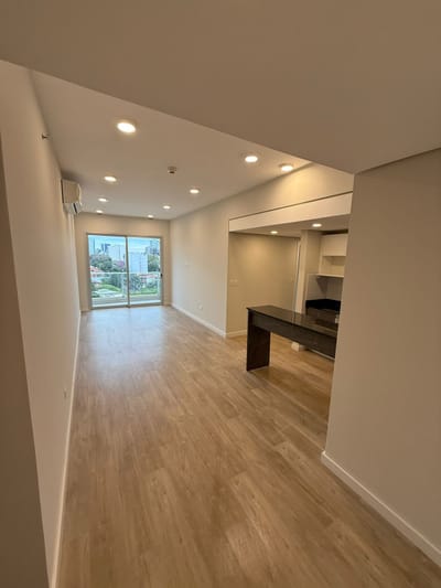 Alquilo departamento en Molas López | 2 Dormitorios | Eje corporativo