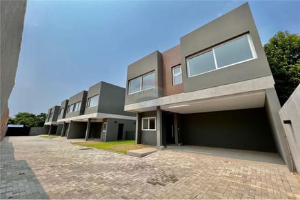 VENDO DUPLEX A ESTRENAR - COMPLEJO JOSEFINA MRA.