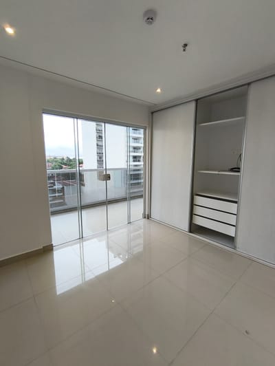 ALQUILO DEPARTAMENTO EN EDIFICIO EMPORIUM - MBURUCUYA