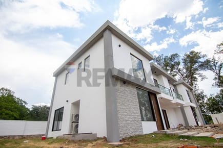 Casa de campo - Venta - Mariano Roque Alonso, Central, Paraguay