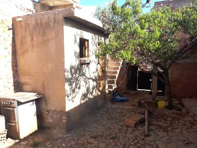 EN VENTA, CASA 2 PLANTAS CON TIENDA 