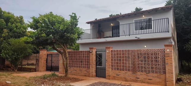 VENDO CASA DE 2 PLANTAS EN CAPIATA- BARRIO CAÑADA