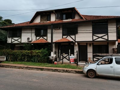 ALQUILO DÚPLEX PARA VIVIENDA U OFICINA | SAN JORGE – YCUÁ SATÍ