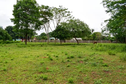VENDO AMPLIO TERRENO EN YAGUARON A APASOS DE LA RUTA 3.288 M2