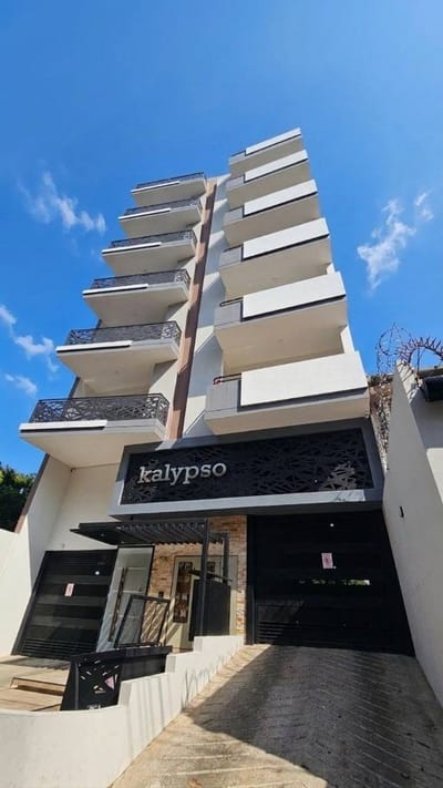Alquilo Departamento Semi Amoblado - Barrio Mariscal López - Asunción