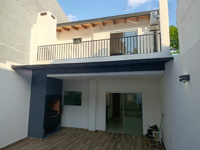 Dúplex Cerca del Shopping Pinedo- 3 habitaciones