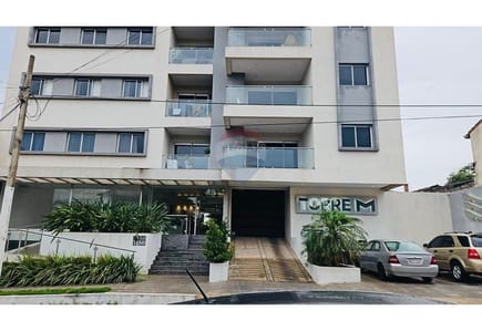 VENDO DEPARTAMENTO CON COCHERA EN SAJONIA