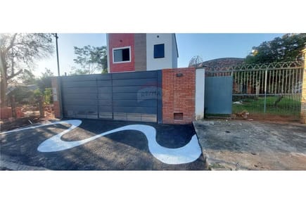 EN VENTA DUPLEX A ESTRENAR EN LUQUE LAURELTY