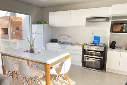 EN VENTA CASA EN BARRIO CERRADO- LUQUE.