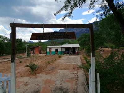 EN VENTA QUINTA EN CHOCHIS – ROBORÉ 