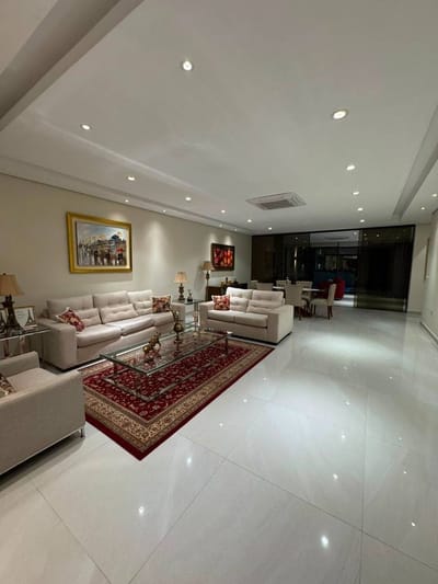ALQUILO MAJESTUOSA RESIDENCIA!