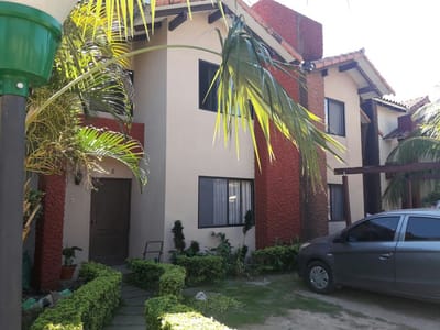 CASA EN VENTA - Dentro del 4to. Anillo.