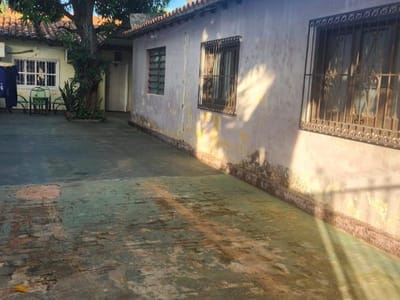 EN VENTA, CASA A REFACCIONAR/DEMOLER EN EL BARRIO MADAME LYNCH
