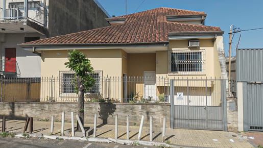 VENDO CASA EN BARRIO SAJONIA‼