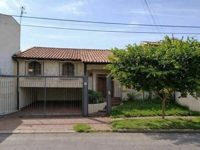 VENDO RESIDENCIA EN SAN VICENTE 
