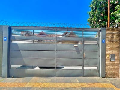 DUPLEX AMOBLADO Y EQUIPADO EN LAMBARE