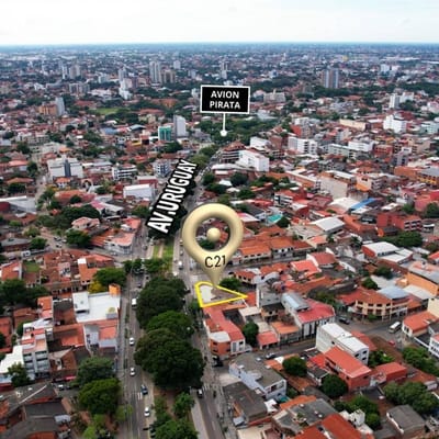 Casa Comercial en venta - Av. Uruguay 1er anillo