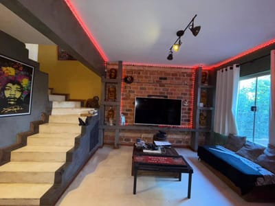 DPTO SEMI AMOBLADO TIPO DUPLEX DE 250 M2