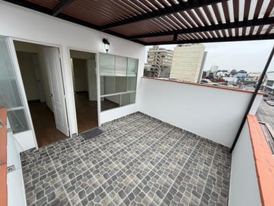 Alquilo Dúplex 4 Dorm. Impecable Final Benavides Surco – $1,200