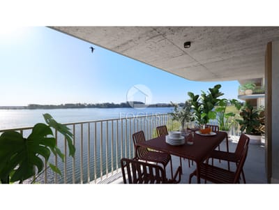 Venta Apartamento 3 Dormitorios, 2 Baños Y Gran Terraza Con Parrillero En Parque Carrasco
