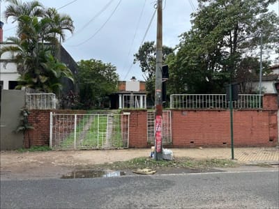 Vendo casa en Sajonia a tan solo 200mts del Palacio de Justicia