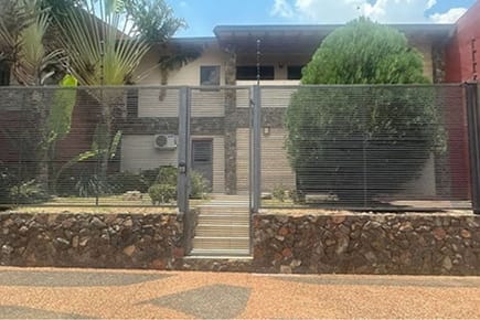 Casa En Alquiler En San Vicente Asunción Con Piscina Y Quincho | 4 Dormitorios