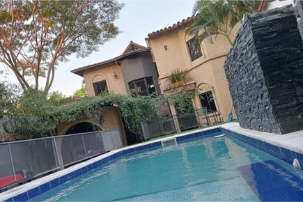 Casa-Venta-Capitan la Franconi c/ Dr. Davalos, Mburicaó, Asunción