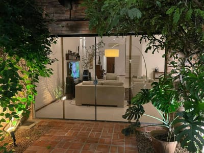 VENDO CASA MODERNA EN SALVADOR DEL MUNDO