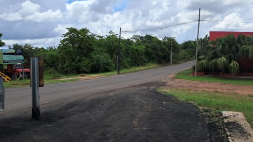 Terreno En Esquina Y Sobre Asfalto De 423 M². En Capiata