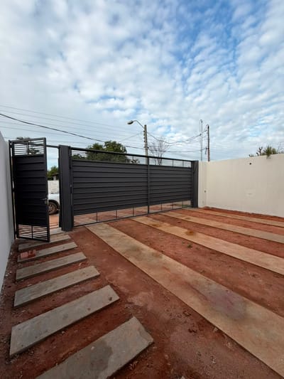 VENDO DUPLEX A ESTRENAR EN LUQUE 