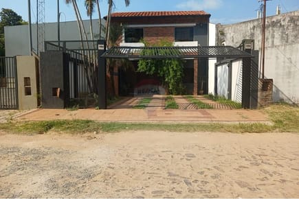 CASA EN VENTA EN LUQUE CON SOLO 8 MESES
