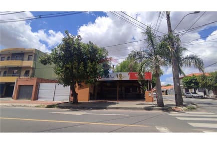 Venta Excelente Esquina en Los Laureles Asunción