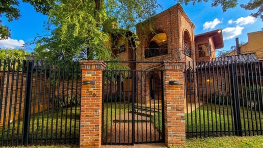 VENDO CASA EN BARRIO LAS LOMAS 