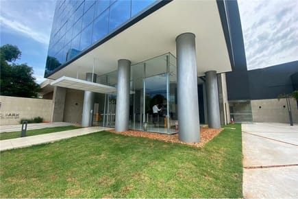 Oficina-Venta-Av. Aviadores del Chaco, Av. Santísima Trinidad, Asunción