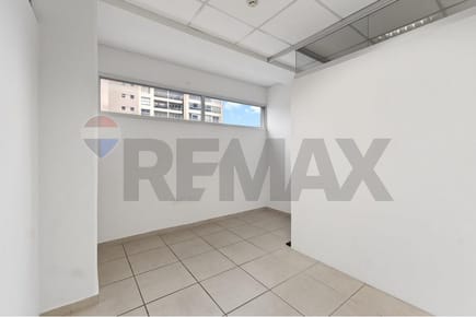EN ALQUILER | OFICINAS CORPORATIVAS EN EDIFICIO BUSINESS CENTER  Oficinas 
