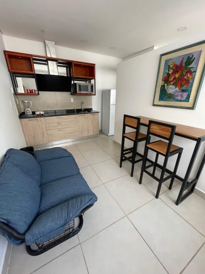 VILLA MORRA, EN ALQUILER DPTO AMOBLADO DE 1 DORMITORIO CON COCHERA.