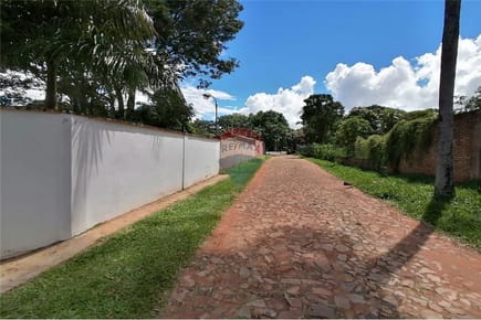 Casa - Venta - Luque, Paraguay 950,000,000 ₲