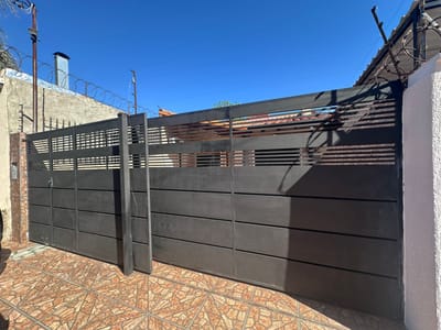 ALQUILO CASA TOTALMENTE AMOBLADA – LAMBARÉ, VALLE APUÁ II