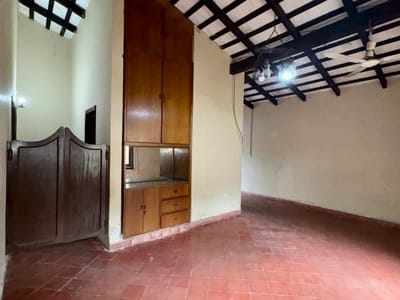 VENDO CASA CON PISCINA EN REMANSO CASTILLO