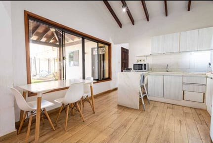 VENDO CASA EN FERNANDO DE LA MORA