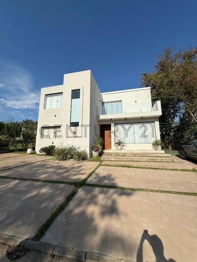 Venta De Casa En Condominio En San Bernardino, Cordillera