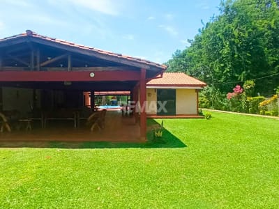 Casa quinta en Yaguarón sobre ruta D027 ex ruta 1