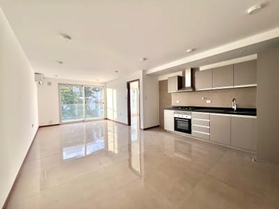 DEPARTAMENTO EN VENTA CON VISTAS AL GOLF