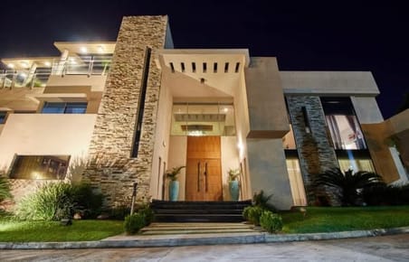 VENDO RESIDENCIA DE LUJO EN RAKIURA COUNTRY