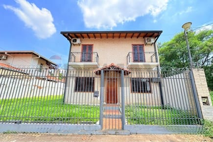 VENDO CASA SOBRE AVENIDA LAGUNA GRANDE    J.A.