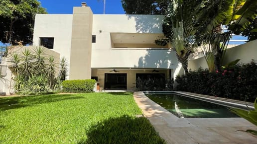 ALQUILO AMPLIA RESIDENCIA ZONA SHOPPING DEL SOL