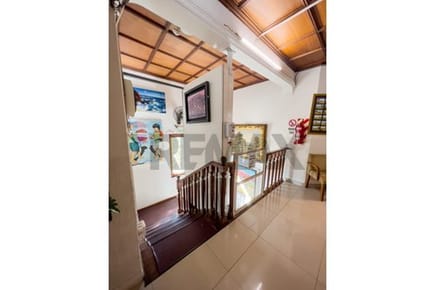 En venta gran propiedad comercial ubicado en pleno Villa Morra 