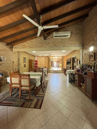 EN VENTA HERMOSA PROPIEDAD EN FERNANDO DE LA MORA - ZONA SUR 